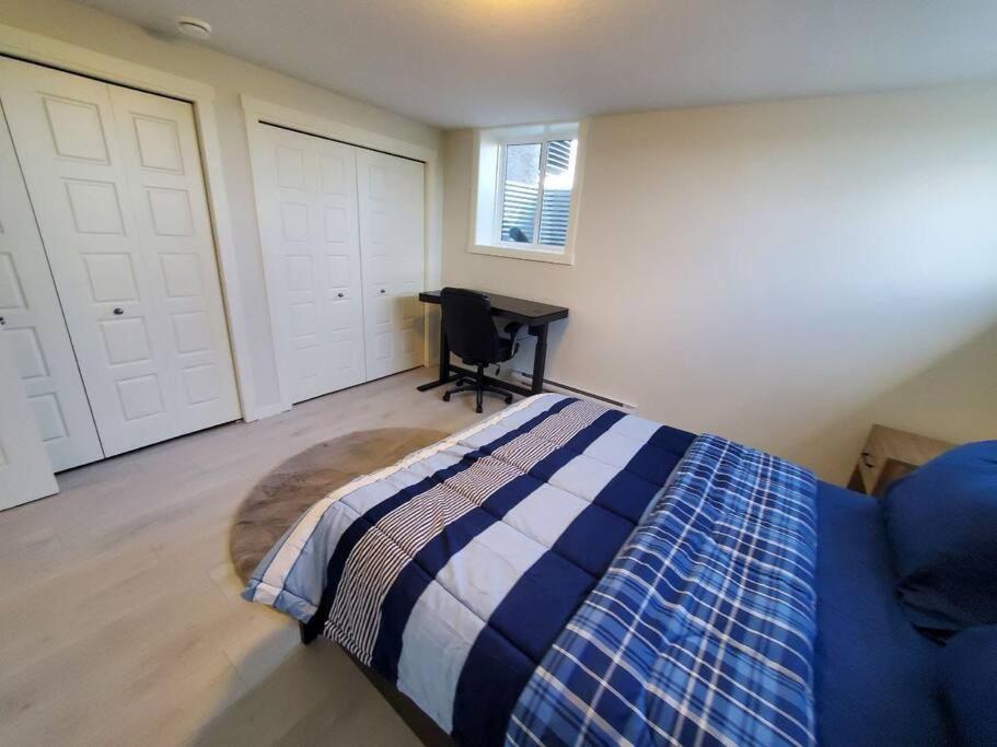 Cozy Rockland Park Unit+Parking Apartamento YYC Exterior foto