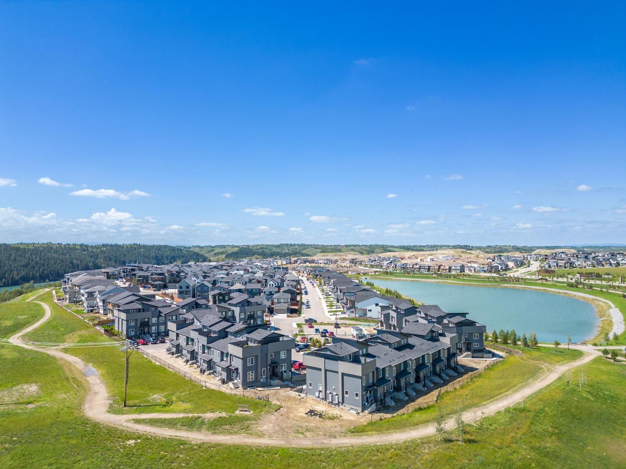 Cozy Rockland Park Unit+Parking Apartamento YYC Exterior foto