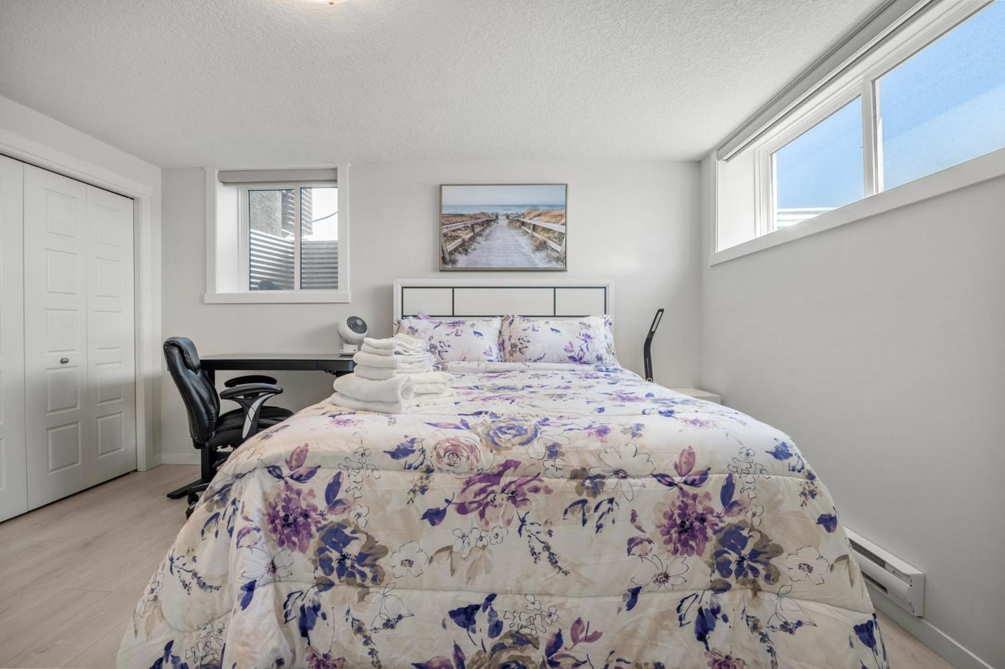 Cozy Rockland Park Unit+Parking Apartamento YYC Exterior foto