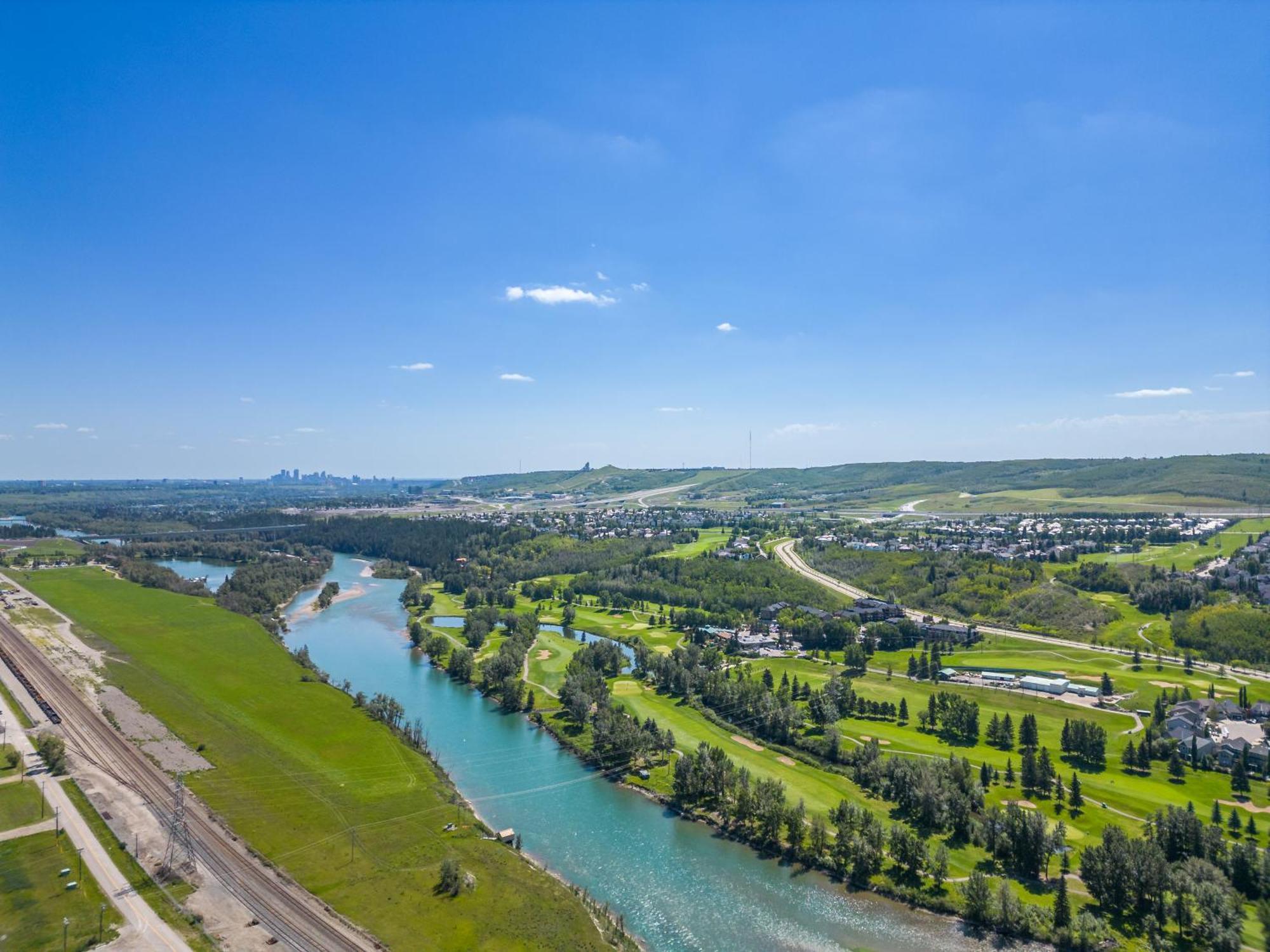 Cozy Rockland Park Unit+Parking Apartamento YYC Exterior foto