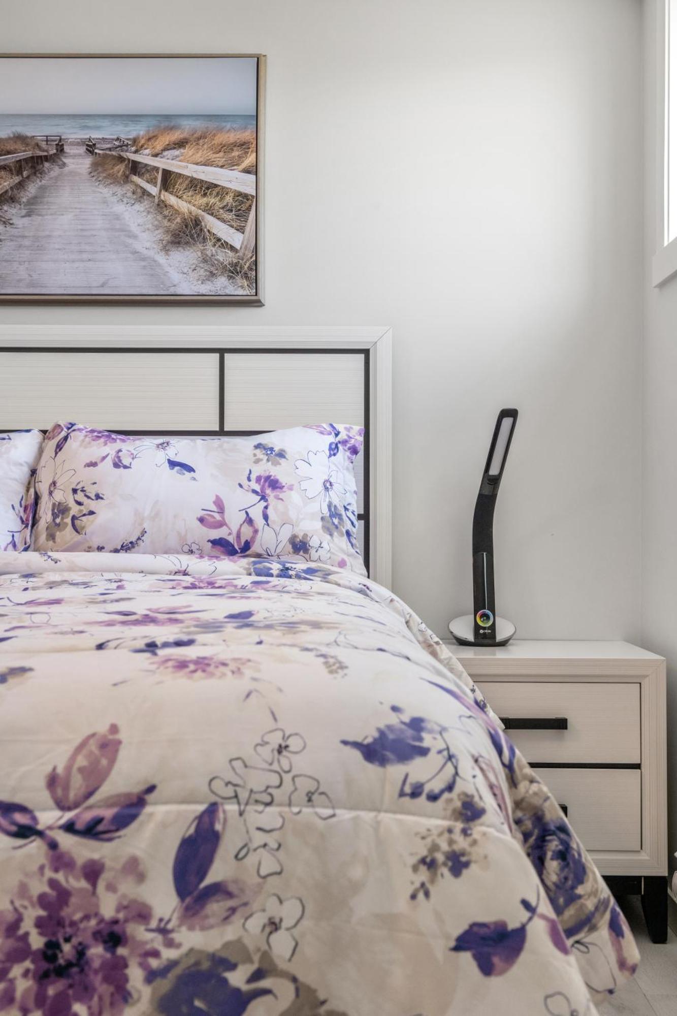 Cozy Rockland Park Unit+Parking Apartamento YYC Exterior foto