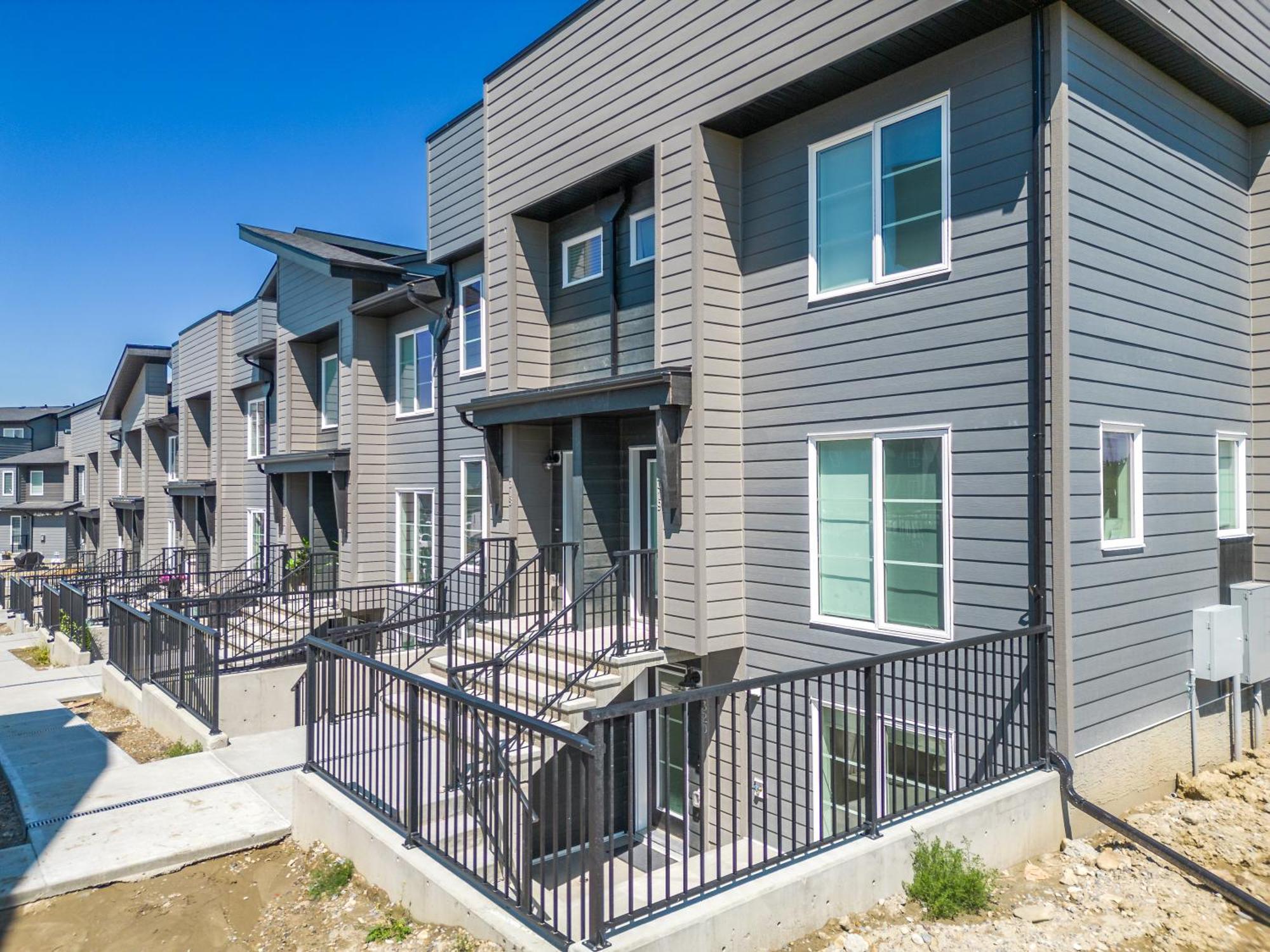 Cozy Rockland Park Unit+Parking Apartamento YYC Exterior foto
