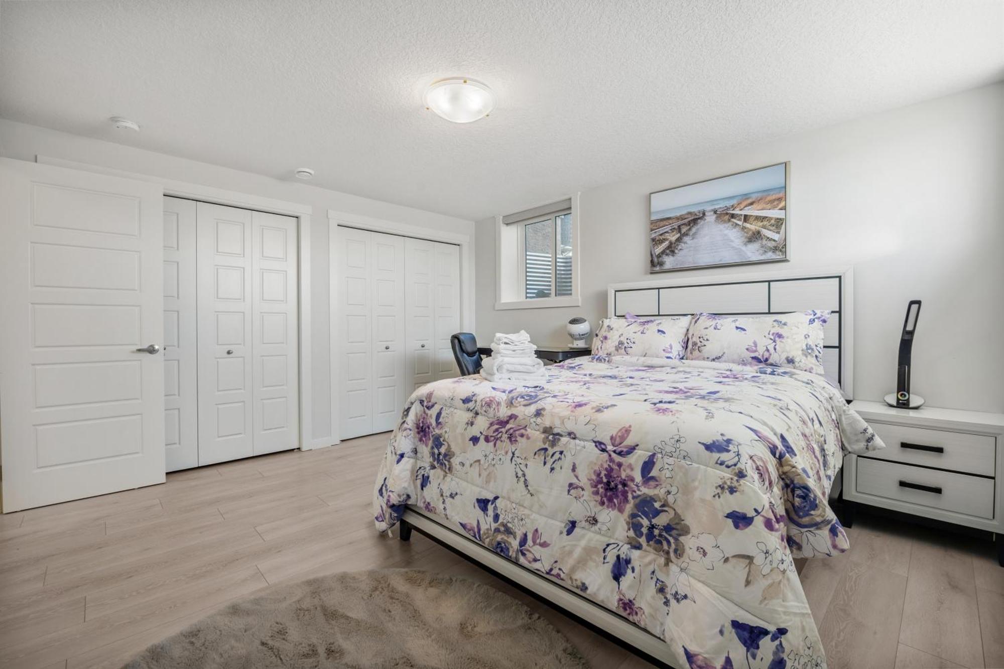 Cozy Rockland Park Unit+Parking Apartamento YYC Exterior foto